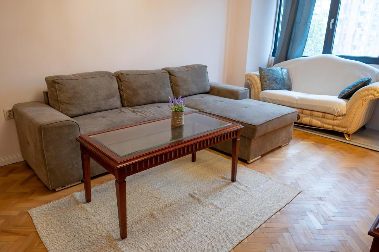 Spacious 1bdr Near city Center Appartement Sofia