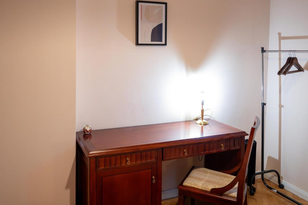 Spacious 1bdr Near city Center Appartement