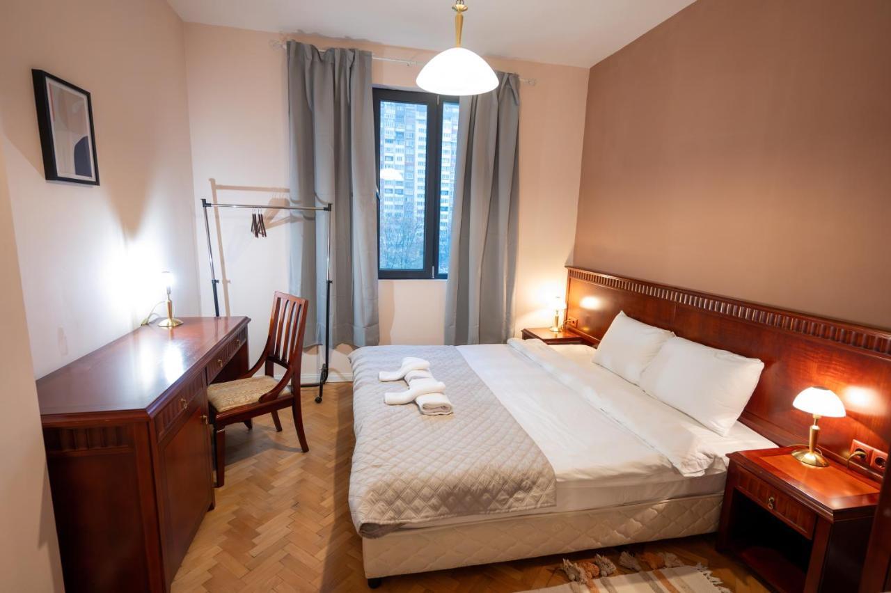 Spacious 1bdr Near city Center Appartement *