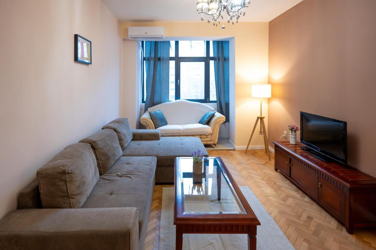 Spacious 1bdr Near city Center Appartement *