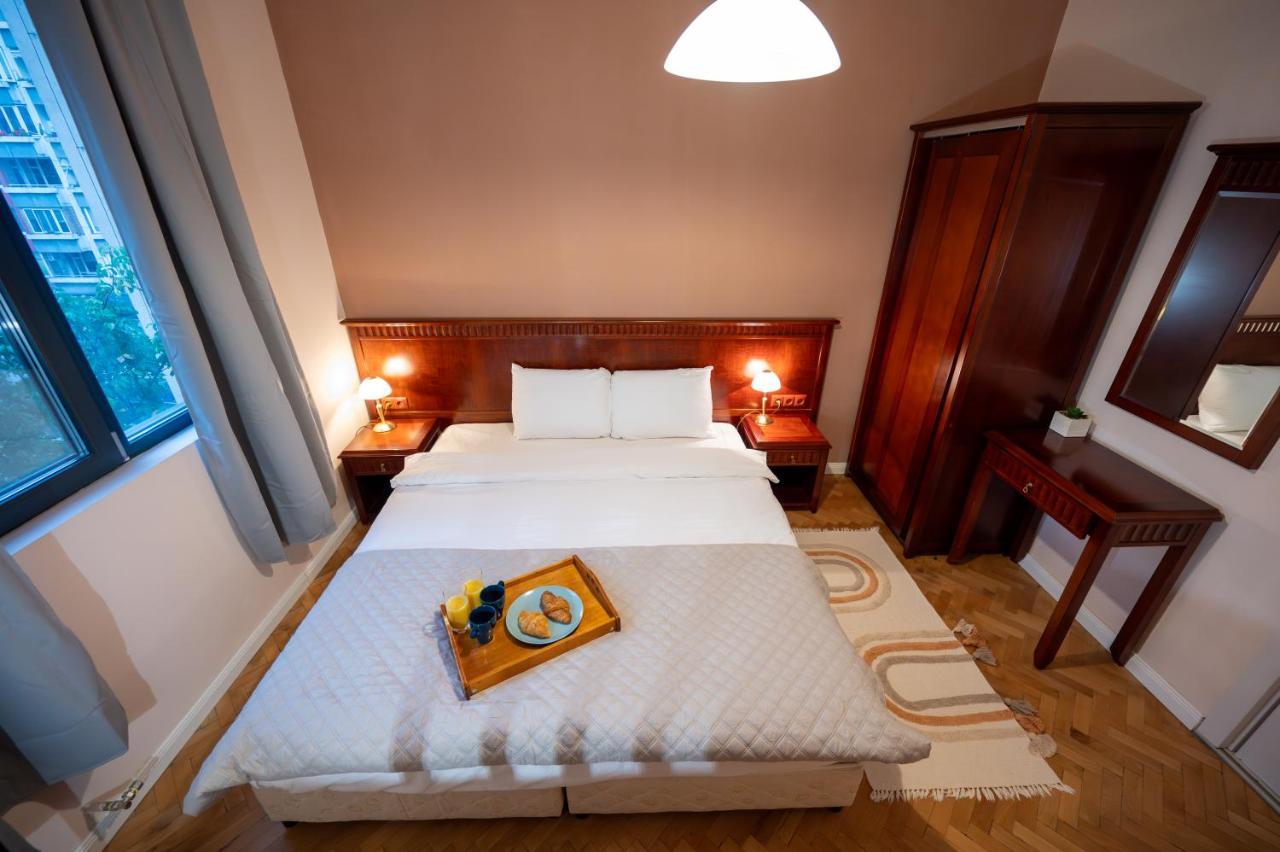 Spacious 1bdr Near city Center *